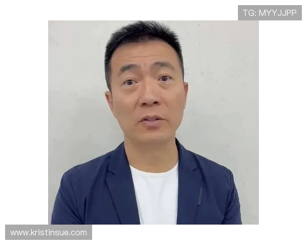 黄健翔建议成都重用年轻球员调整阵容培养核心竞争力
