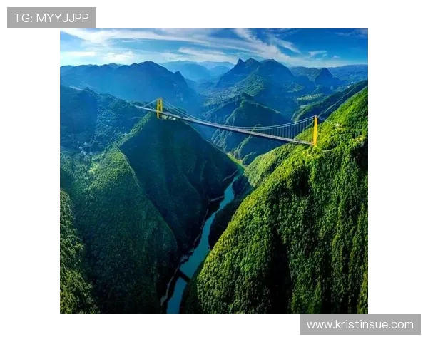 早报:世界之巅再创传奇,纵深大江万里行 早报:世界之巅再创传奇,纵深大江万里行