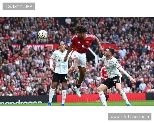 烂泥扶不上墙!曼联主场输球荷兰前锋2失良机 之前坐板凳是对的